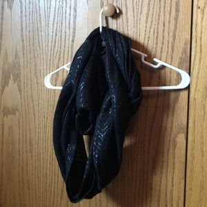 Black sparkled scarf